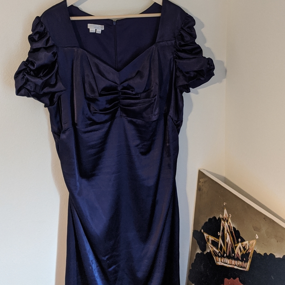 Purple puffy sleeve formal